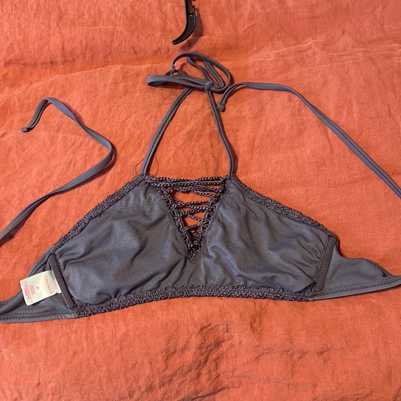 Bathing suit top - Picture 3 of 3